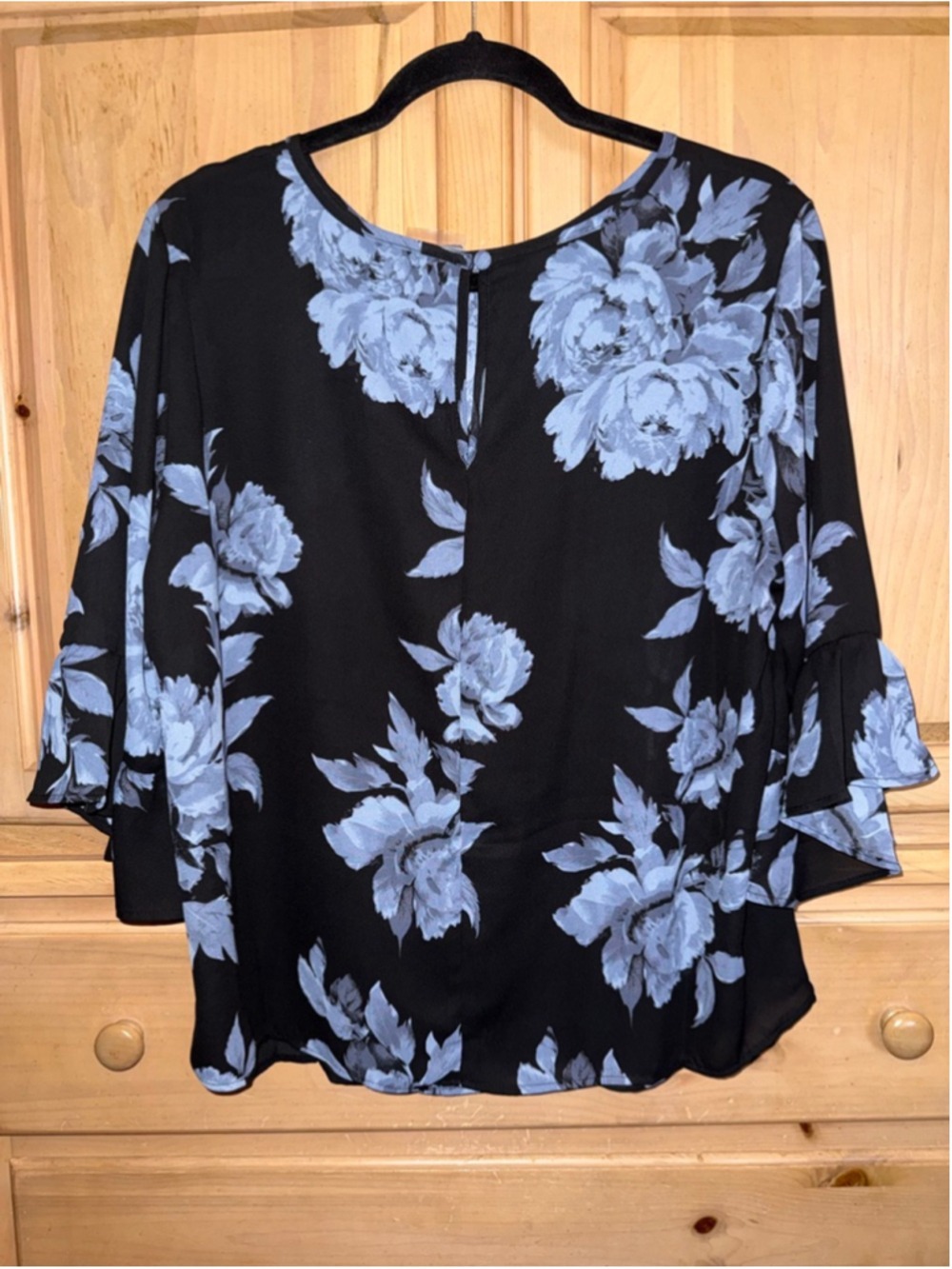 Torrid Abbey Georgette Ruffle Top (Size L//12/0X) - Picture 3 of 5